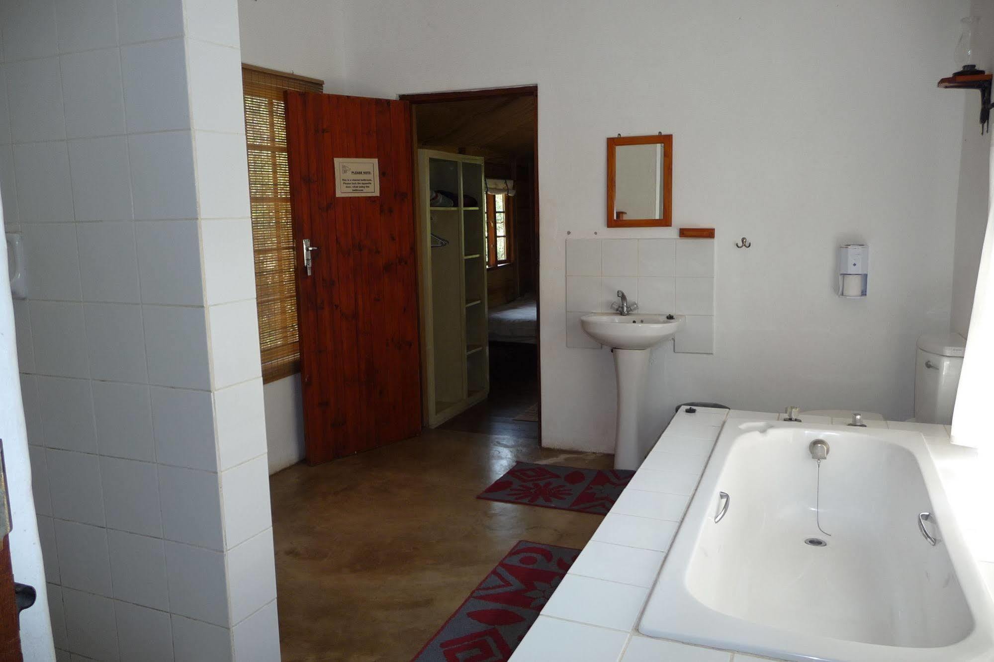 Isinkwe Backpackers Bushcamp Hotel Hluhluwe Buitenkant foto